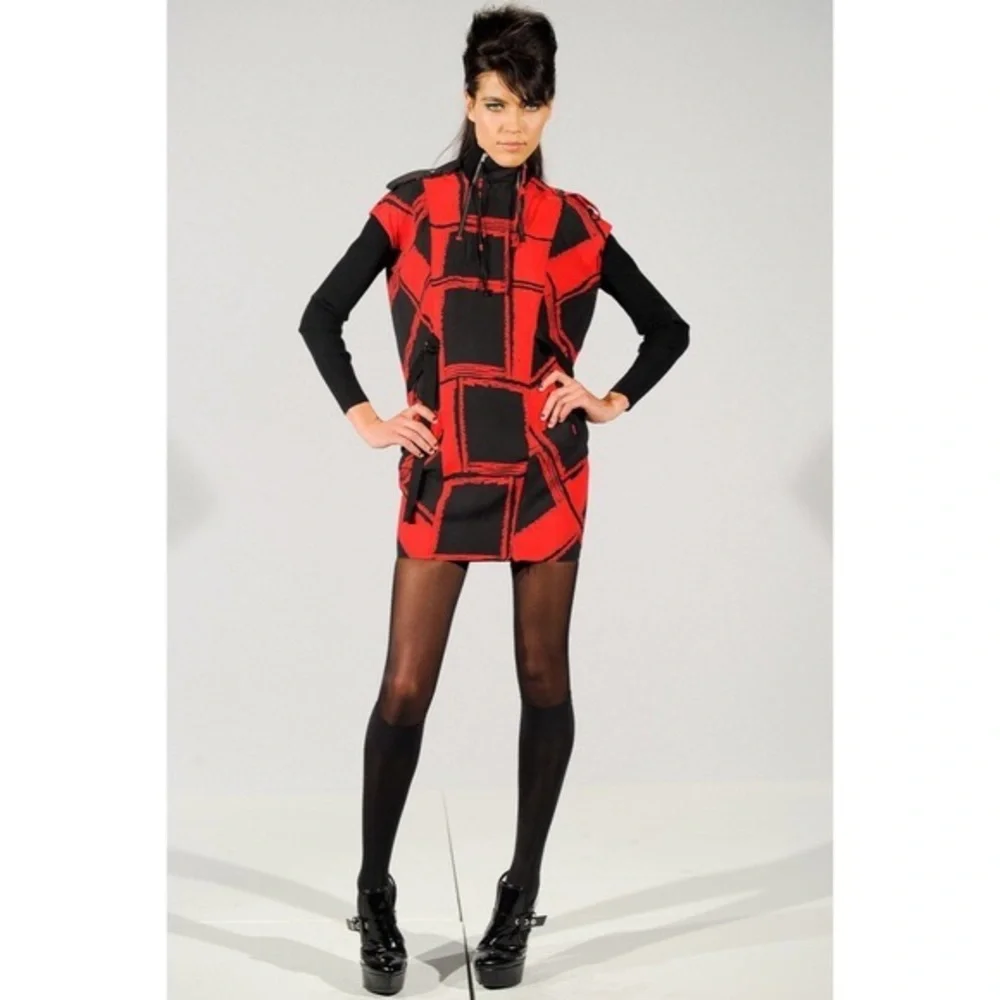 EUC! L.A.M.B. by Gwen Stefani Black & Red Graphic Dress, size L - Picture 10 of 10